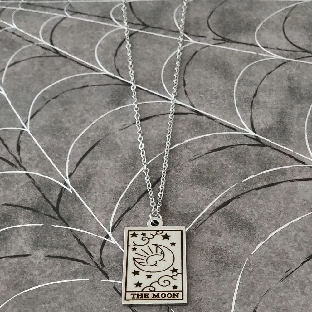 Tarot Card Necklace - Picture 1 of 2